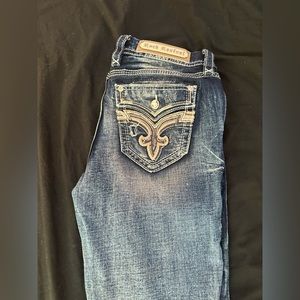 ROCK REVIVAL SIZE 29
